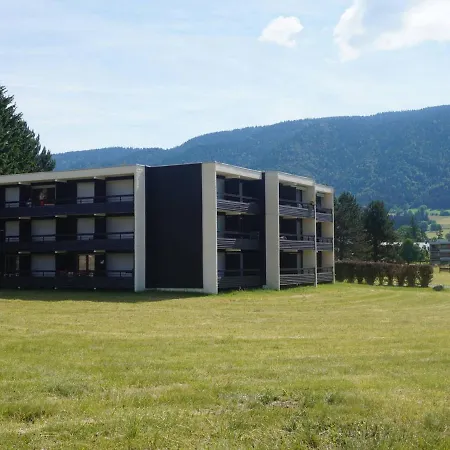 Apartment 37m² Avec Balcon, 500m Centre Village Et Pistes Ski, Parking Prive - - Fr-1-737-40 *